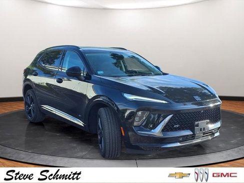 Certified 2025 Buick Envision Sport Touring AWD/4WD image 24