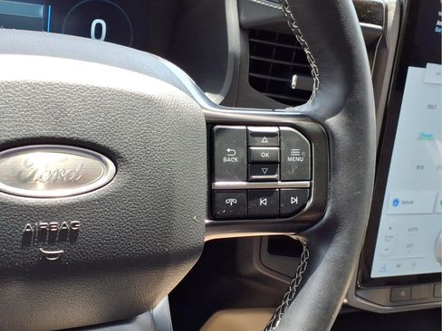 Used 2024 Ford Expedition Max Platinum AWD/4WD image 24