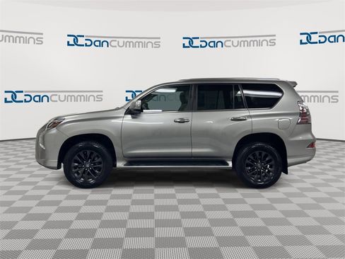 Used 2021 Lexus GX 460 Premium w/ Premium Package image 7