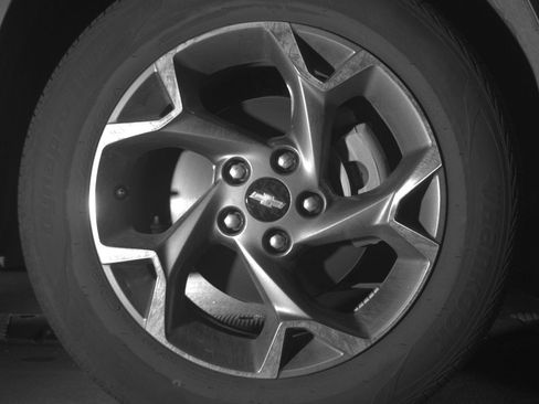 Used 2025 Chevrolet Trax LT w/ LT Convenience Package FWD image 13
