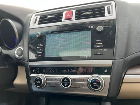 Used 2016 Subaru Outback 3.6R Limited image 20