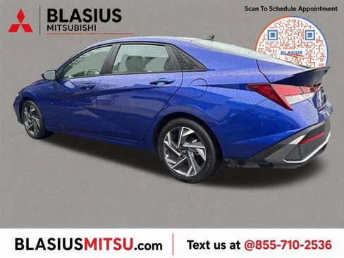 Used 2025 Hyundai Elantra Sport FWD image 14