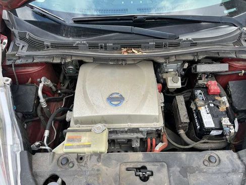 Used 2015 Nissan Leaf S w/ Charge Package image 27
