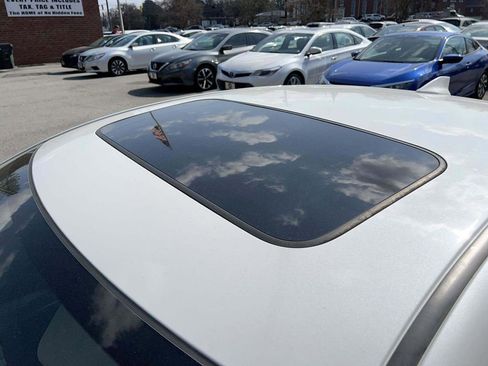 Used 2018 Acura ILX Premium Package image 7