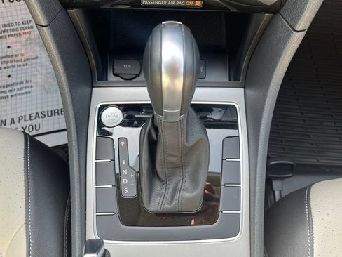 Certified 2020 Volkswagen Passat 2.0T R-Line FWD image 16