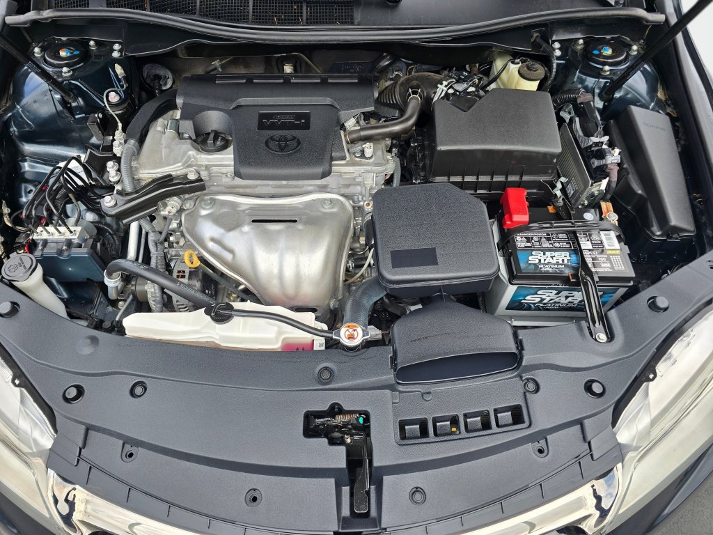 Used 2017 Toyota Camry SE FWD image 11