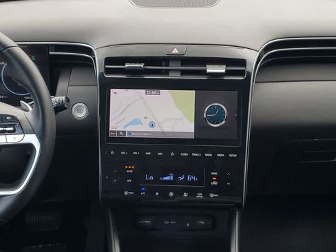 Used 2022 Hyundai Tucson Limited image 16