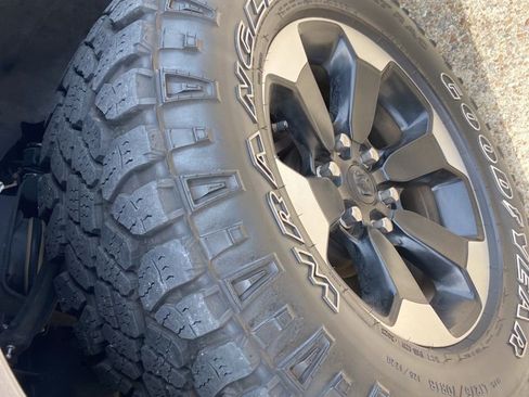 Used 2022 RAM 1500 Laramie image 31