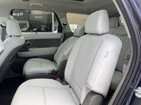 Certified 2026 Hyundai Palisade Limited image 17