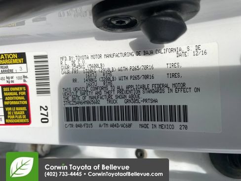 Used 2017 Toyota Tacoma TRD Off-Road w/ Tow Package (A/T) AWD/4WD image 36