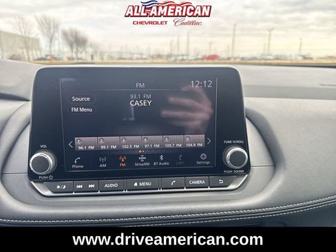 Used 2024 Nissan Rogue SV w/ SV Premium Package image 13