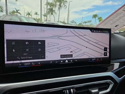 Used 2024 BMW i4 eDrive40 image 3