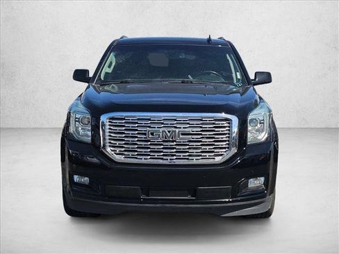 Used 2018 GMC Yukon SLE w/ HD Trailering Package image 2