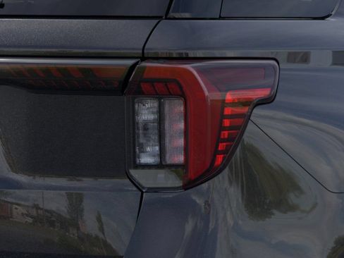 New 2026 Ford Explorer Active RWD image 44