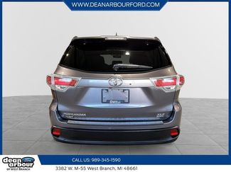 Used 2015 Toyota Highlander XLE AWD/4WD video 3