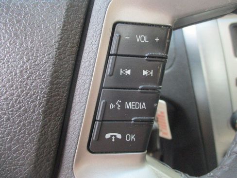 Used 2010 Ford Fusion SE FWD image 33