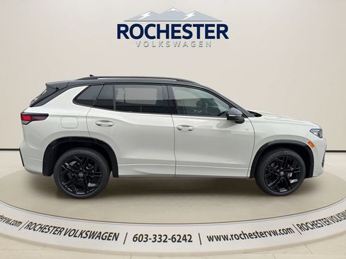 New 2026 Volkswagen Tiguan SE R-Line AWD/4WD image 7