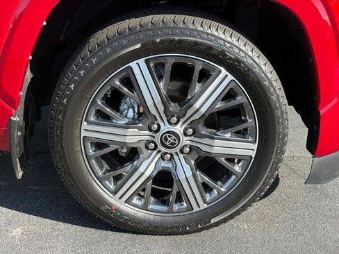 Used 2023 Toyota Sequoia Capstone image 32