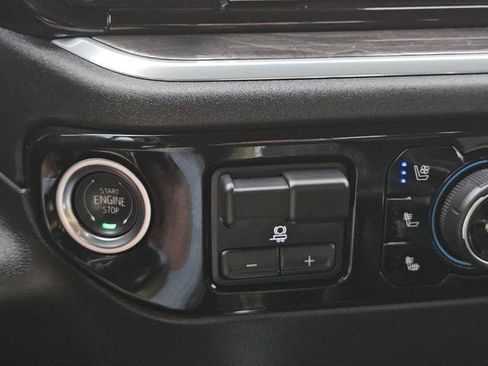 Used 2025 Chevrolet Silverado 1500 LTZ w/ LTZ Convenience Package II AWD/4WD image 20