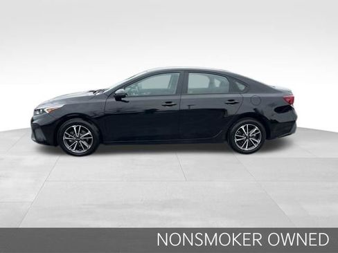 Certified 2022 Kia Forte LXS w/ LXS Technology Package image 4