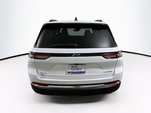 Used 2023 Jeep Grand Cherokee Laredo w/ Luxury Tech Group I AWD/4WD image 6