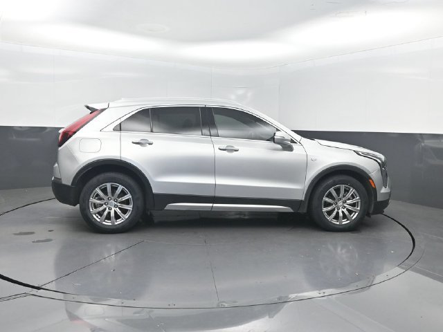 Used 2022 Cadillac XT4 Premium Luxury w/ Safety Alert Package FWD image 32