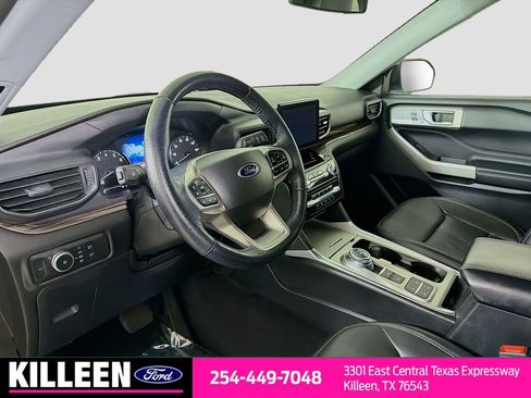 Used 2022 Ford Explorer Limited w/ Equipment Group 301A image 10