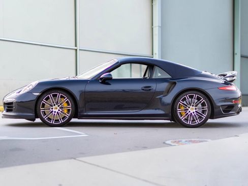 Used 2015 Porsche 911 Turbo image 4
