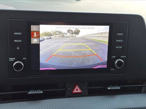Used 2023 Kia Sportage LX FWD image 13