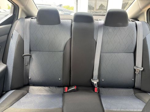 Used 2025 Nissan Versa SV FWD image 36