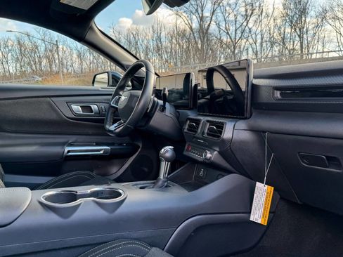 Used 2025 Ford Mustang GT RWD image 20