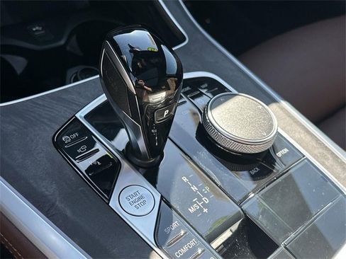 Used 2023 BMW X5 xDrive40i w/ Premium Package image 15