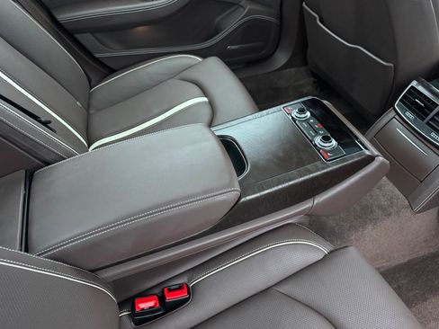 Used 2017 Audi A8 L 4.0T image 16