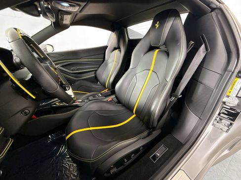 Certified 2021 Ferrari F8 Tributo RWD image 9