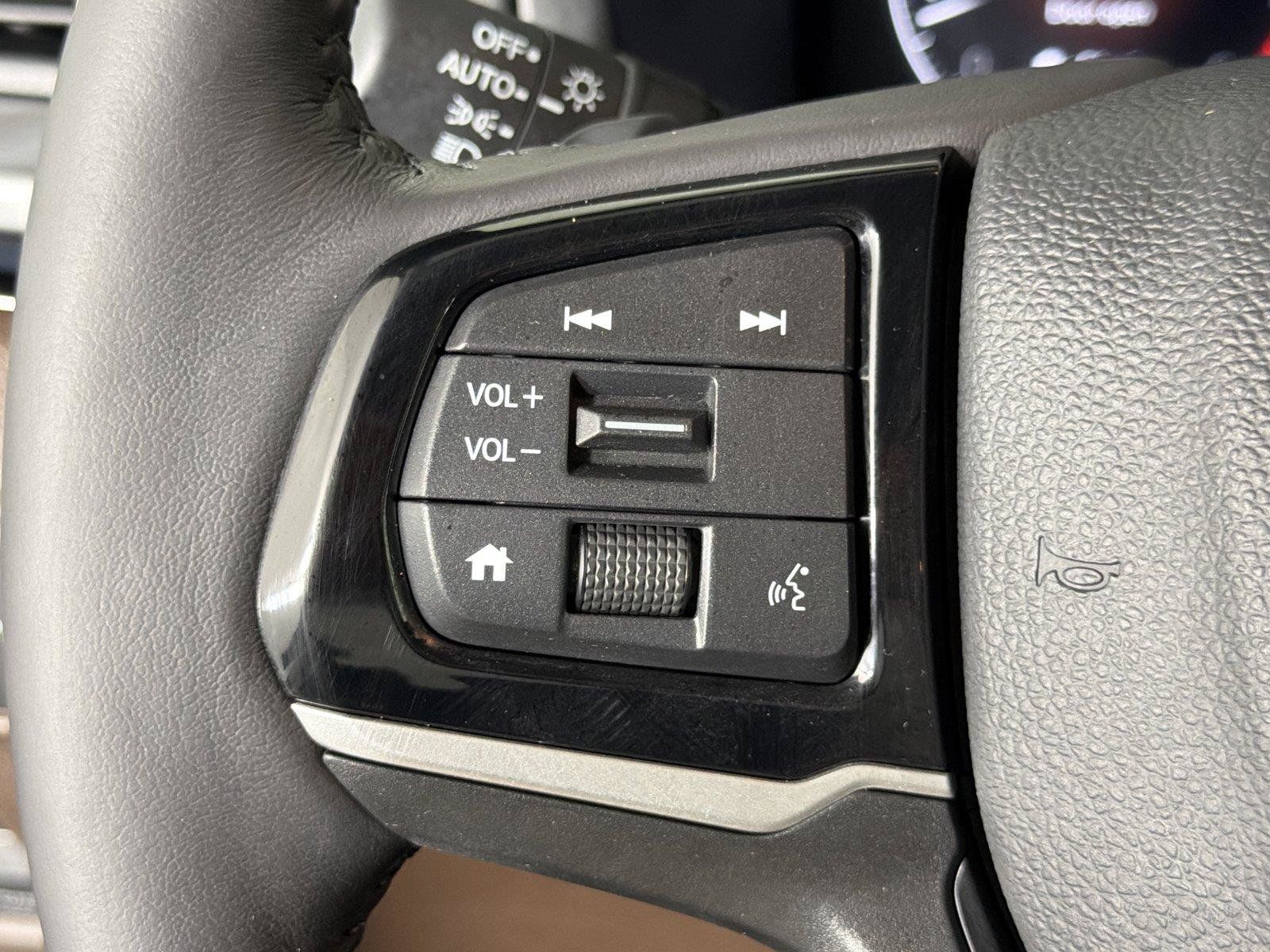 Used 2025 Honda Odyssey Elite image 27