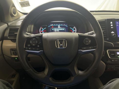 Certified 2022 Honda Pilot Touring image 14