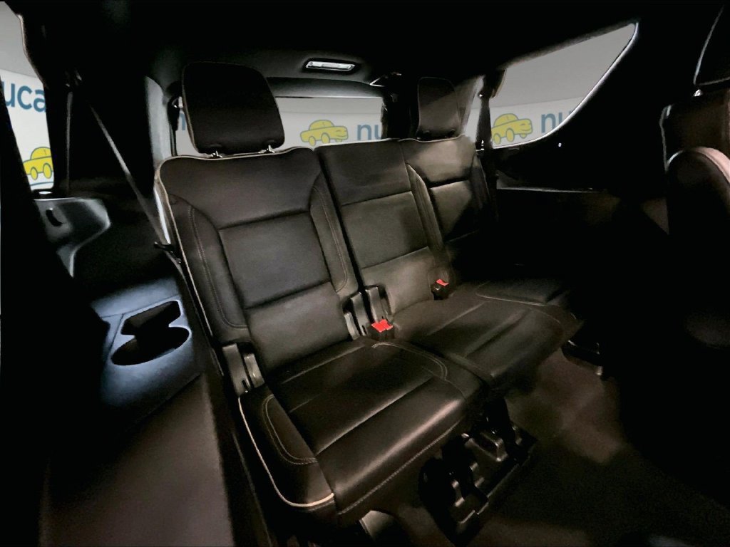 Used 2023 Chevrolet Tahoe Premier AWD/4WD image 17