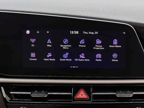 Certified 2025 Kia Niro Wave w/ Wave Preserve Package FWD image 11