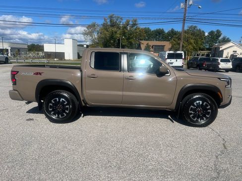 Used 2024 Nissan Frontier PRO-4X w/ Off-Road Protection Package image 7