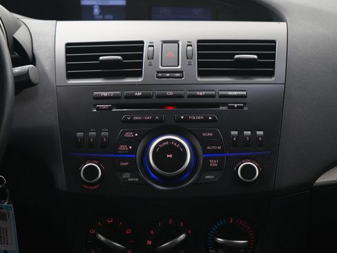 Used 2012 MAZDA MAZDA3 i Touring FWD image 15
