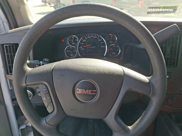 Used 2025 GMC Savana 2500 w/ Driver Convenience Package RWD image 4