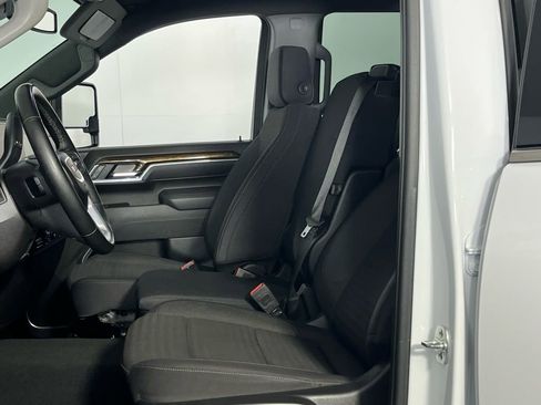 Used 2025 GMC Sierra 3500 SLE image 21