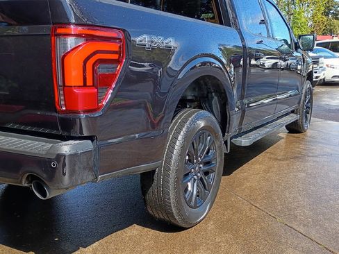 Used 2025 Ford F150 Lariat image 4