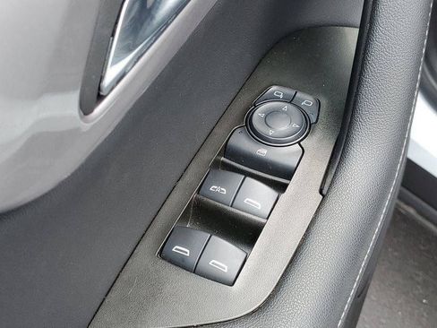 Used 2025 Chevrolet Blazer LT FWD image 22