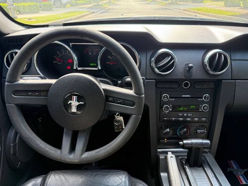 Used 2008 Ford Mustang Coupe RWD image 15