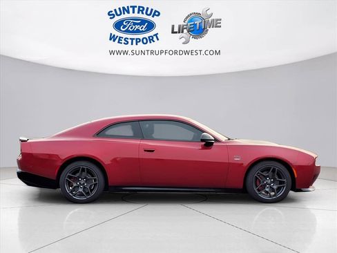 Used 2024 Dodge Charger R/T w/ Plus Group image 3