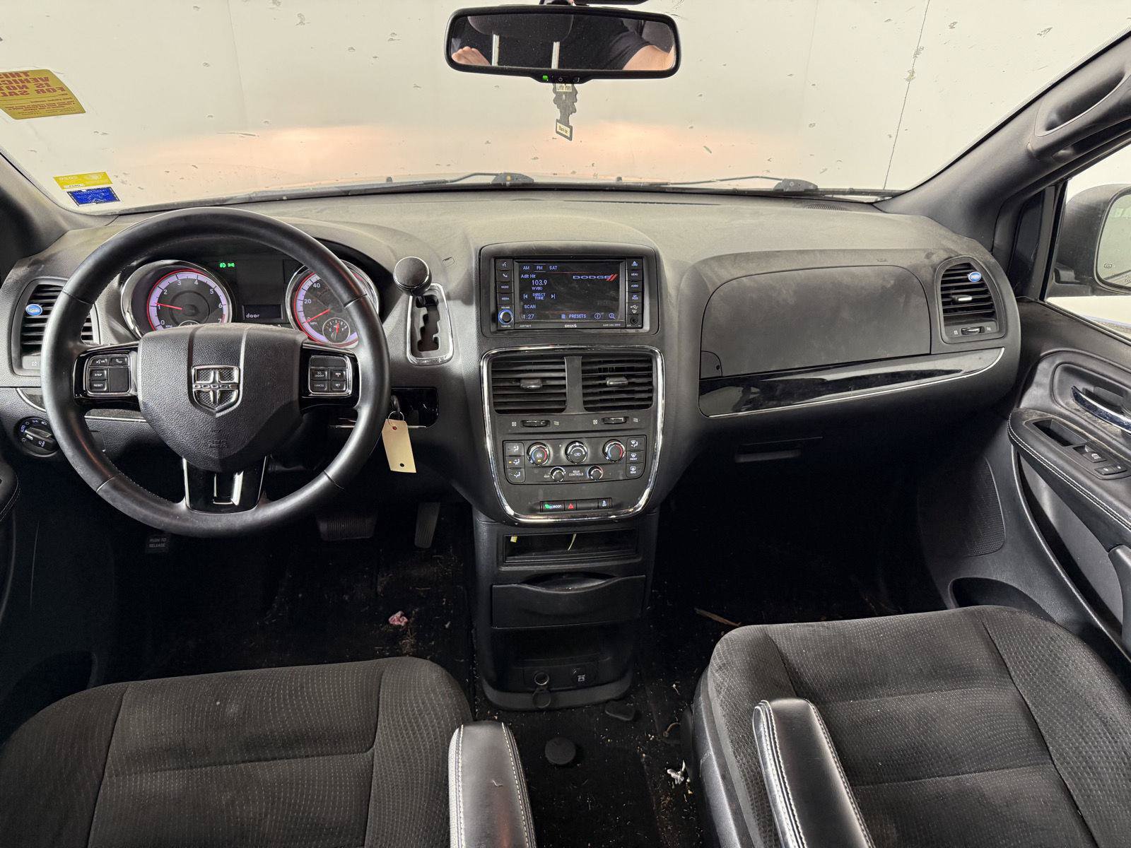 Used 2018 Dodge Grand Caravan SE FWD image 16