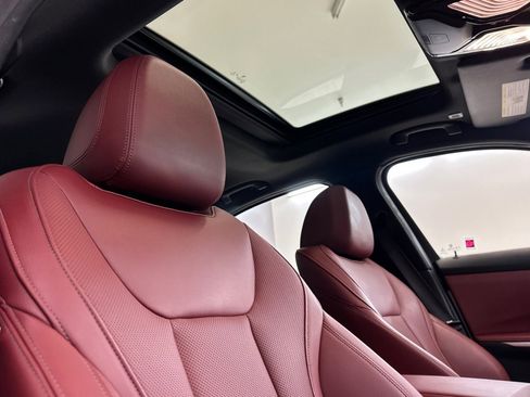 Certified 2023 BMW 330i Sedan w/ Convenience Package image 24