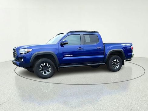 Used 2023 Toyota Tacoma TRD Off-Road AWD/4WD image 2