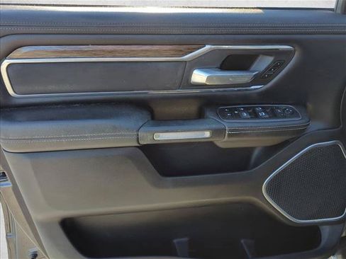 Used 2020 RAM 1500 Laramie RWD image 7
